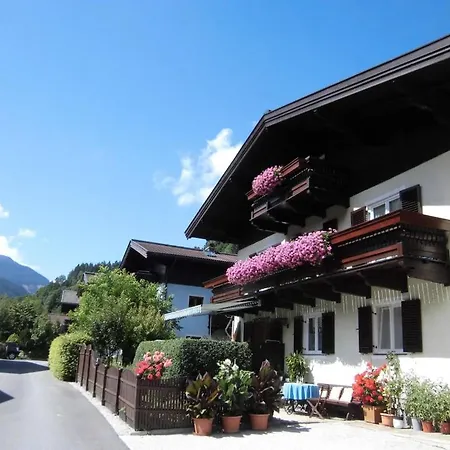 Haus Schmalzl Quarto em Acomodações Particulares *