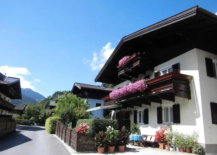 Haus Schmalzl Habitación en casa particular *